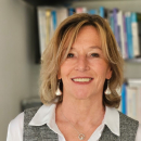Aline Debecker